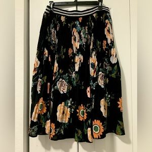Fun Fall swing skirt. 1x Ava and Viv